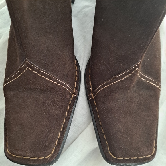 Gino Ventori Italian Suede Ankle Boots Size 40 Woven Square Toe Chunky Heels - Picture 15 of 16